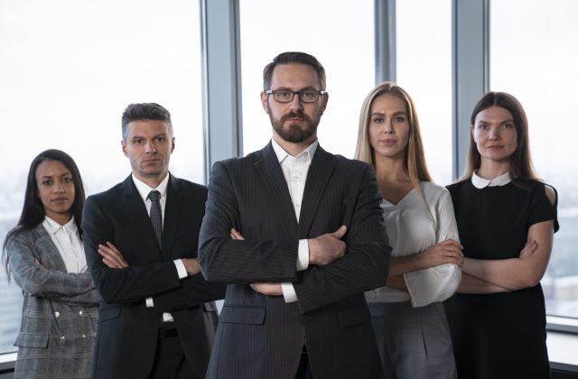 medium-shot-business-team-work